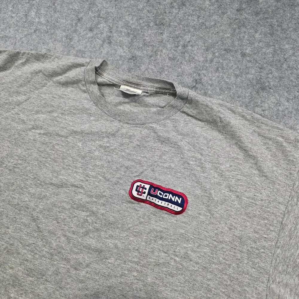 Vintage 90s UConn Huskies T Shirt Mens XL Gray NCAA Basketball Nike Graphic 90s‎